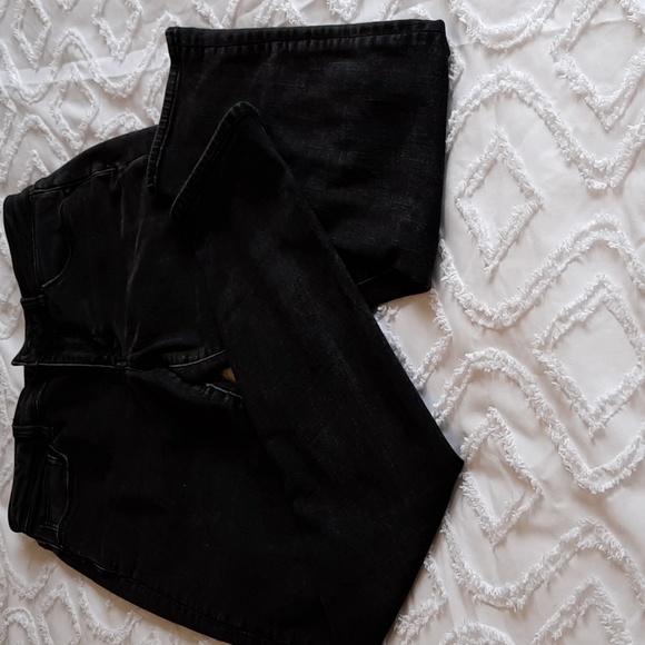 American Eagle jeans.  Black. Size 8. Stretch.Pockets. Length 39 inches - Picture 13 of 15